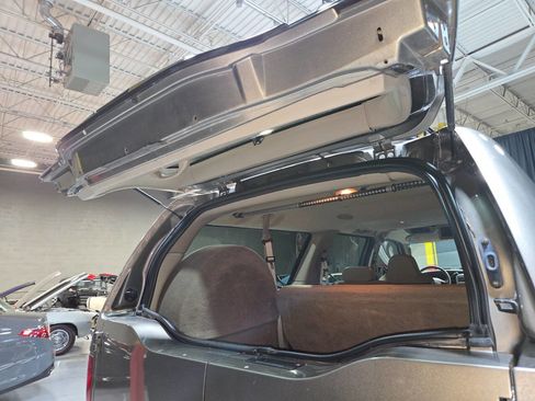 Used 2004 Ford Excursion Limited image 74