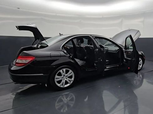 Used 2011 Mercedes-Benz C 300 4MATIC Sedan image 22
