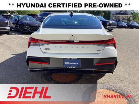 Certified 2025 Hyundai Elantra Limited FWD image 6