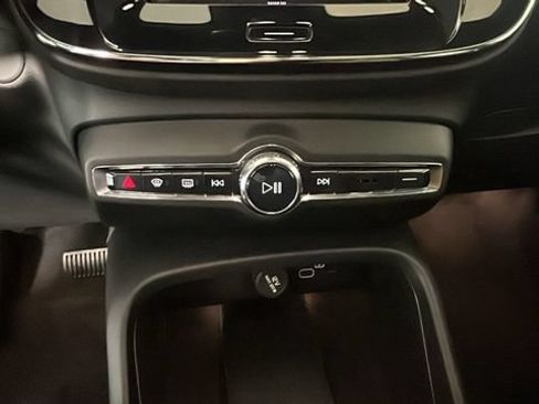 Used 2023 Volvo C40 P8 Recharge Ultimate AWD/4WD image 21