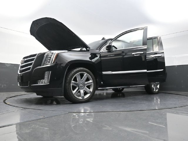 Used 2020 Cadillac Escalade ESV Premium Luxury AWD/4WD image 42