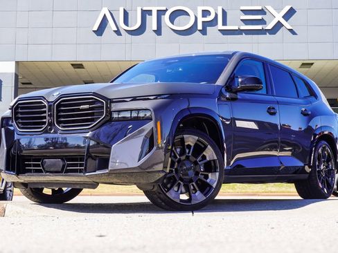 Used 2024 BMW XM image 1