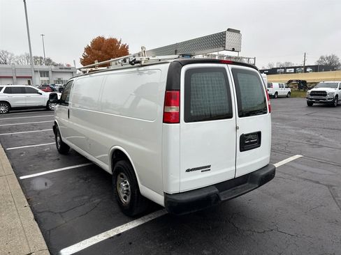 Used 2015 Chevrolet Express 2500 Extended image 6