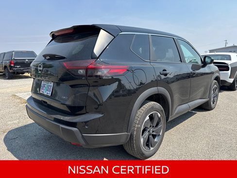 Certified 2025 Nissan Rogue SV AWD/4WD image 9