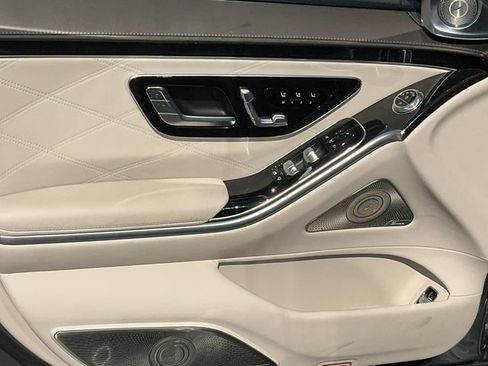 Used 2024 Mercedes-Benz Maybach S 580 4MATIC image 11