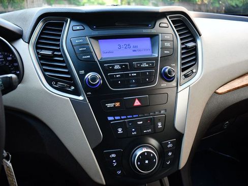 Used 2015 Hyundai Santa Fe Sport image 22