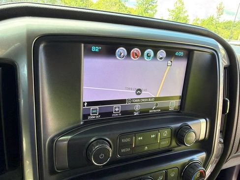 Used 2018 Chevrolet Silverado 2500 LTZ w/ Duramax Plus Package AWD/4WD image 4