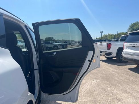Used 2023 Ford Escape ST-Line AWD/4WD image 31