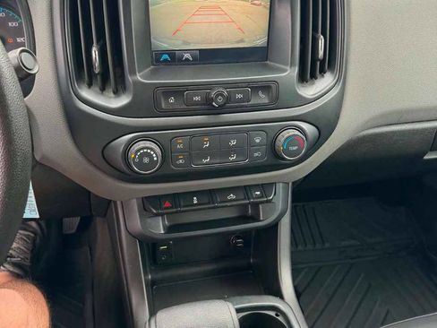 Used 2017 Chevrolet Colorado W/T w/ WT Convenience Package RWD image 14