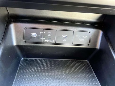 Certified 2025 Hyundai Tucson SE image 23