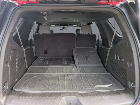 Used 2021 Chevrolet Tahoe LT w/ Luxury Package image 11