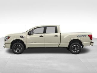 Used 2019 Nissan Titan PRO-4X w/ Pro-4x Convenience Package AWD/4WD video 3