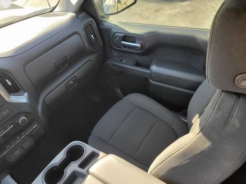 Used 2020 Chevrolet Silverado 1500 Custom w/ Custom Value Package image 13