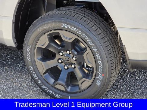 New 2026 RAM 1500 Express AWD/4WD image 7