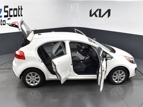 Used 2013 Kia Rio LX w/ PWR Pkg image 32