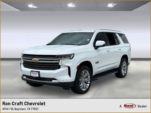 Used 2021 Chevrolet Tahoe LT w/ LT Signature Package RWD image 1
