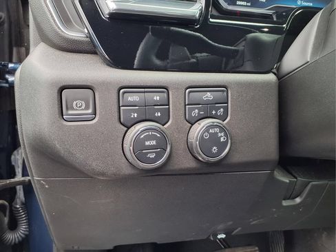 Certified 2023 Chevrolet Silverado 1500 LT AWD/4WD image 13