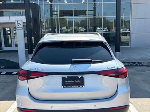 Used 2024 Mercedes-Benz GLC 300 4MATIC image 5