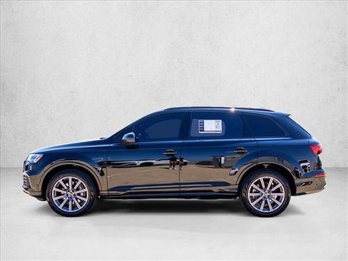 Used 2023 Audi Q7 2.0T Premium Plus w/ Premium Plus Package AWD/4WD image 8