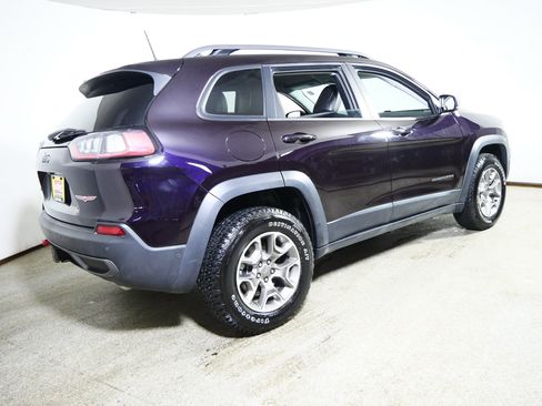 Used 2021 Jeep Cherokee Trailhawk w/ Technology Group AWD/4WD image 7