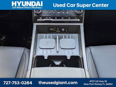 Used 2025 Hyundai Santa Fe SEL FWD image 24