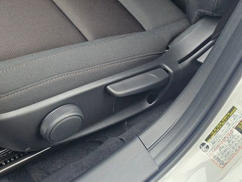 New 2026 MAZDA MAZDA3 s FWD image 32