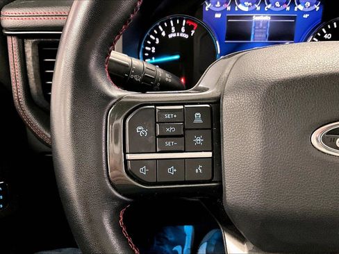 Used 2022 Ford Expedition Max Limited image 17