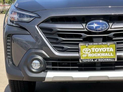 Used 2025 Subaru Outback Touring XT w/ Tech Package 2 AWD/4WD image 8