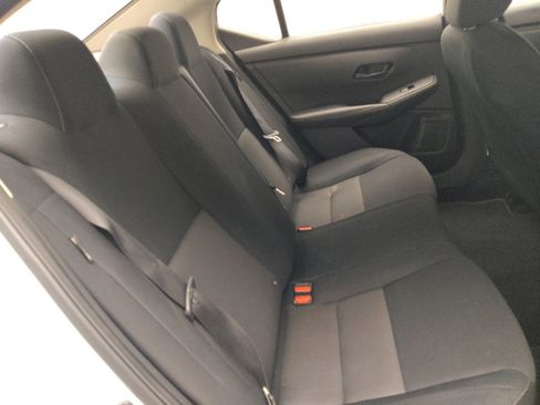 Used 2024 Nissan Sentra SV FWD image 19
