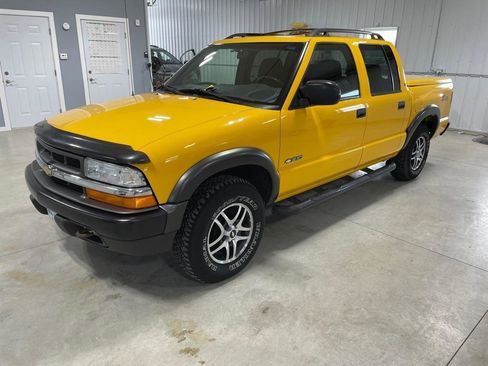 Used 2003 Chevrolet S10 Pickup LS w/ Appearance Package image 3