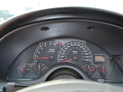 Used 2002 Chevrolet Camaro Z28 w/ SS Performance/Appearance Pkg image 13