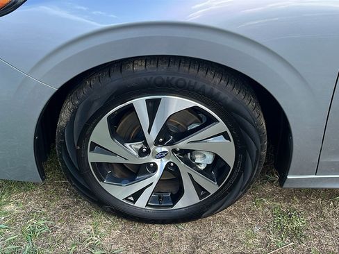 Used 2025 Subaru Legacy Premium image 9