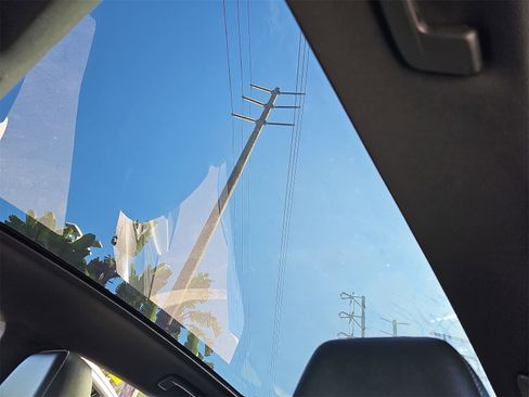 Used 2023 Volkswagen ID.4 S image 30