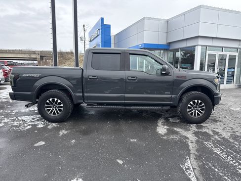 Used 2017 Ford F150 Lariat image 2