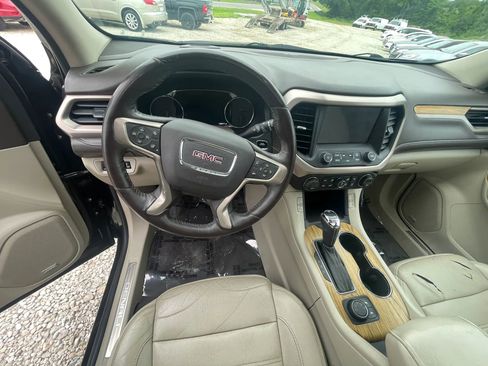 Used 2017 GMC Acadia Denali w/ Technology Package AWD/4WD image 19