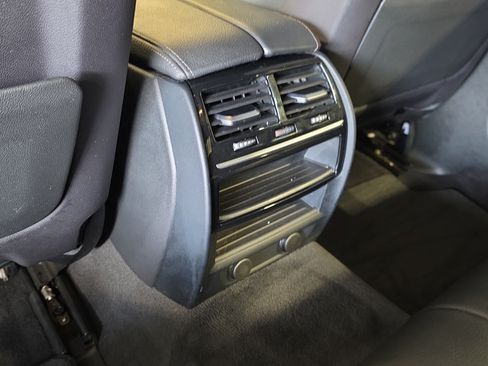 Used 2018 BMW 530i xDrive AWD/4WD image 20