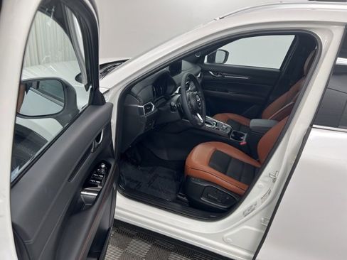 Used 2024 MAZDA CX-5 Carbon Edition image 12