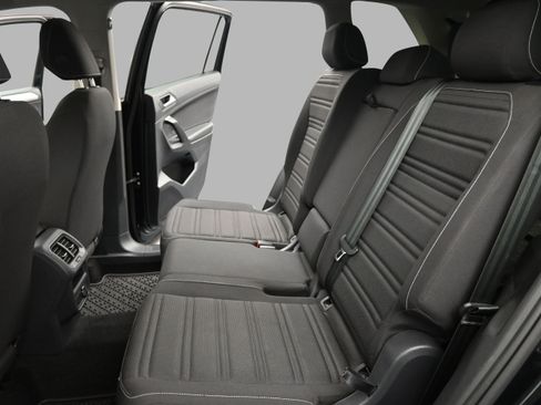 Used 2024 Volkswagen Tiguan S FWD image 23