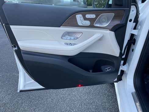 New 2026 Mercedes-Benz GLE 450 4MATIC image 15