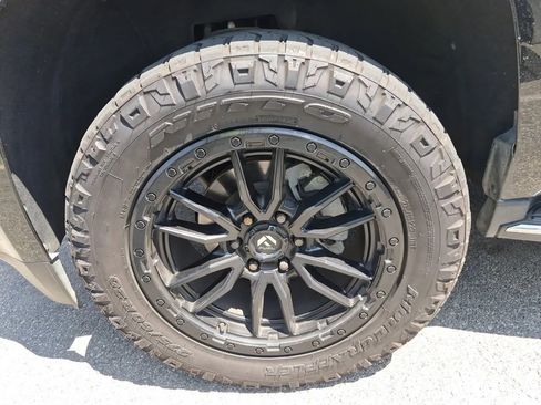 Used 2017 GMC Yukon SLT RWD image 13