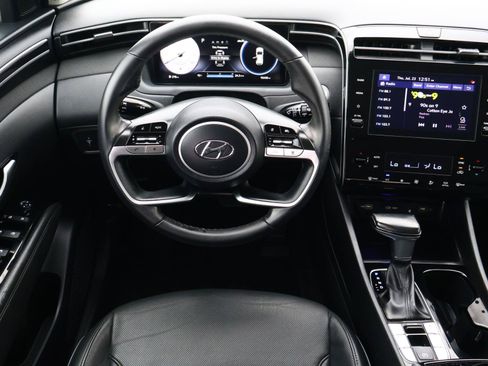 Used 2022 Hyundai Tucson SEL w/ Convenience + Premium Package FWD image 8