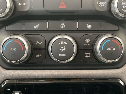 Used 2020 RAM 1500 Big Horn AWD/4WD image 21