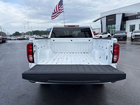 New 2026 GMC Sierra 1500 Elevation image 29