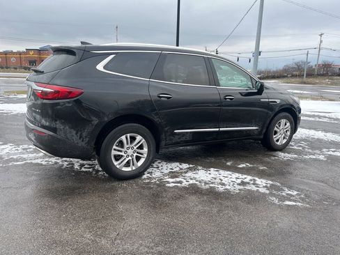 Used 2018 Buick Enclave Essence image 5
