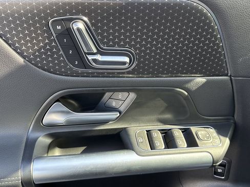 Certified 2025 Mercedes-Benz GLA 250 GLA 250 image 24