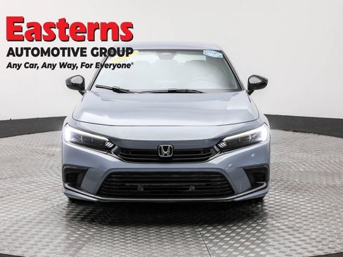 Used 2024 Honda Civic Sport image 2