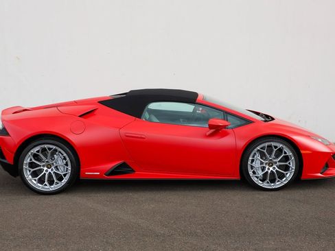 Used 2024 Lamborghini Huracan EVO AWD/4WD image 57