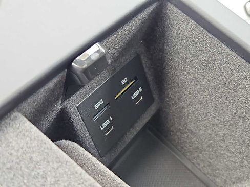 New 2026 Porsche Macan S image 21