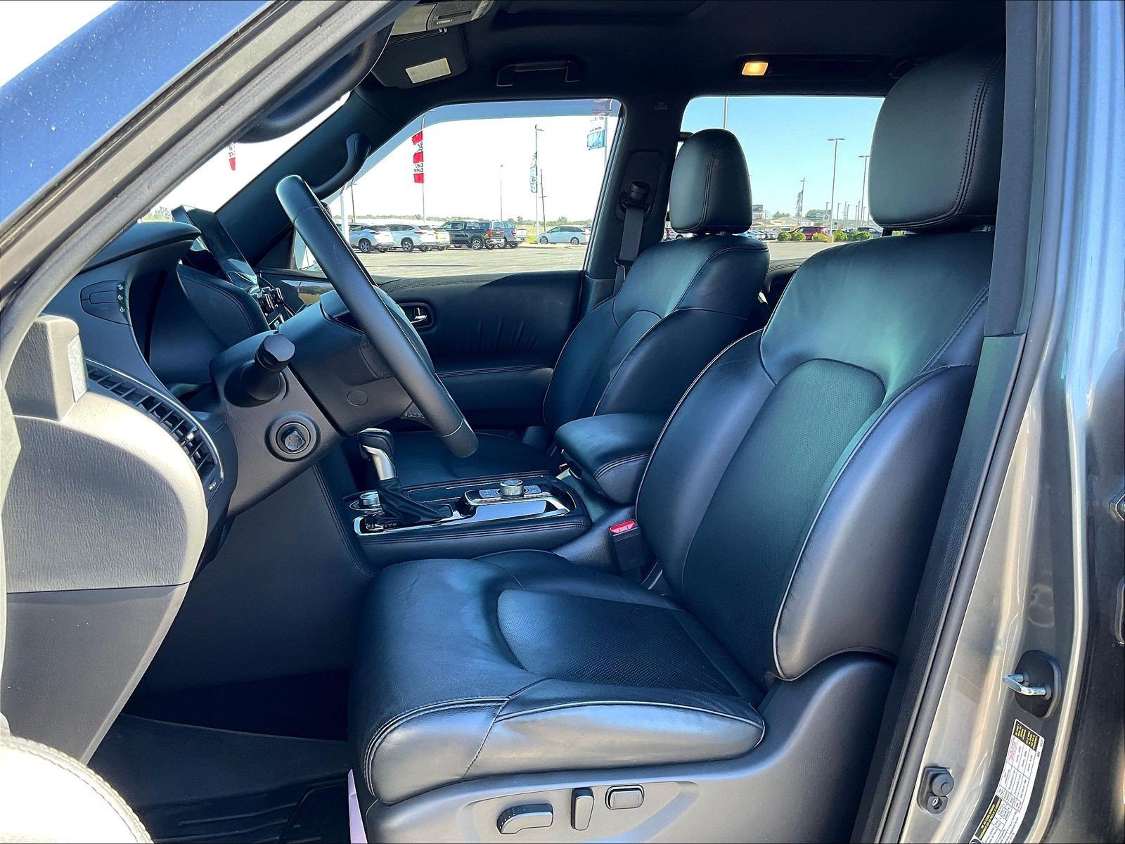 Used 2023 Nissan Armada SL w/ Midnight Edition Package AWD/4WD image 12