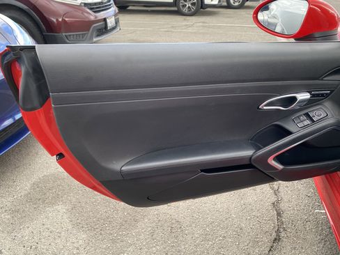 Used 2020 Porsche 718 Boxster S w/ Sport Chrono Package RWD image 18
